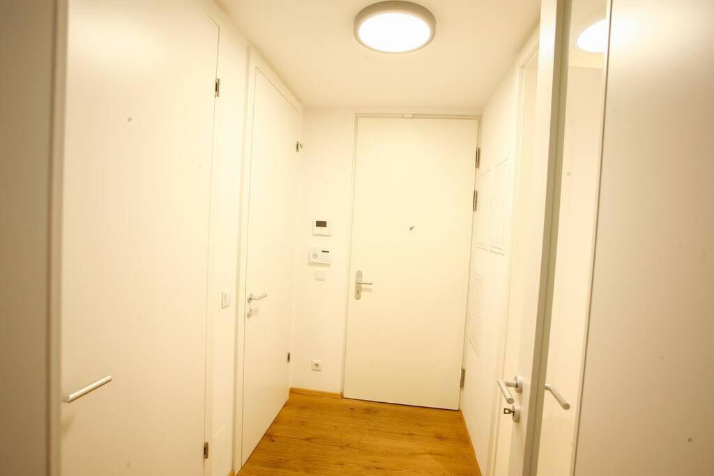 Top Central Apartment On Karlsplatz Wina Bagian luar foto