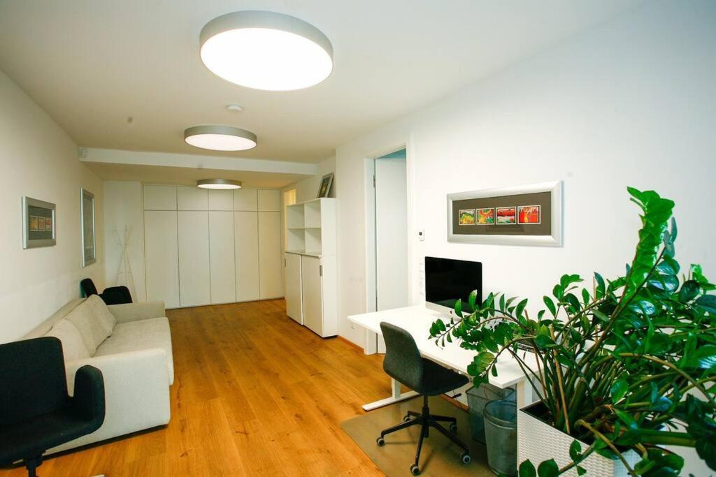 Top Central Apartment On Karlsplatz Wina Bagian luar foto